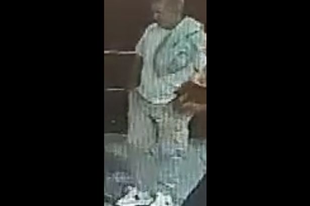 Man 'kicked and punched in head' by stranger in Sevenoaks