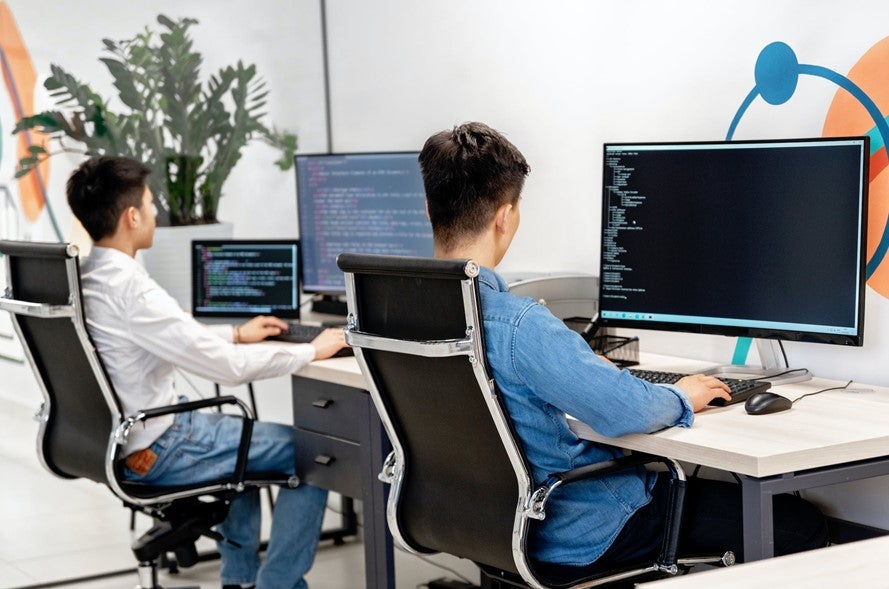 Government announces £200m digital skills training scheme