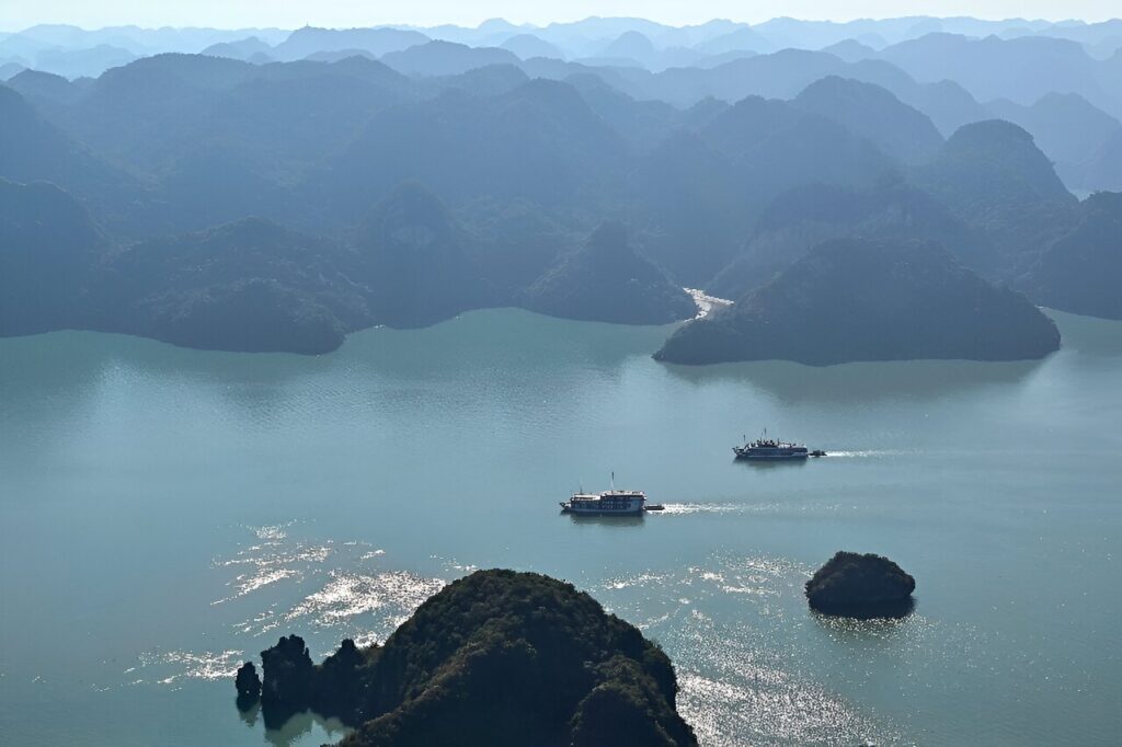Vietnam’s Ha Long Bay losing its hue