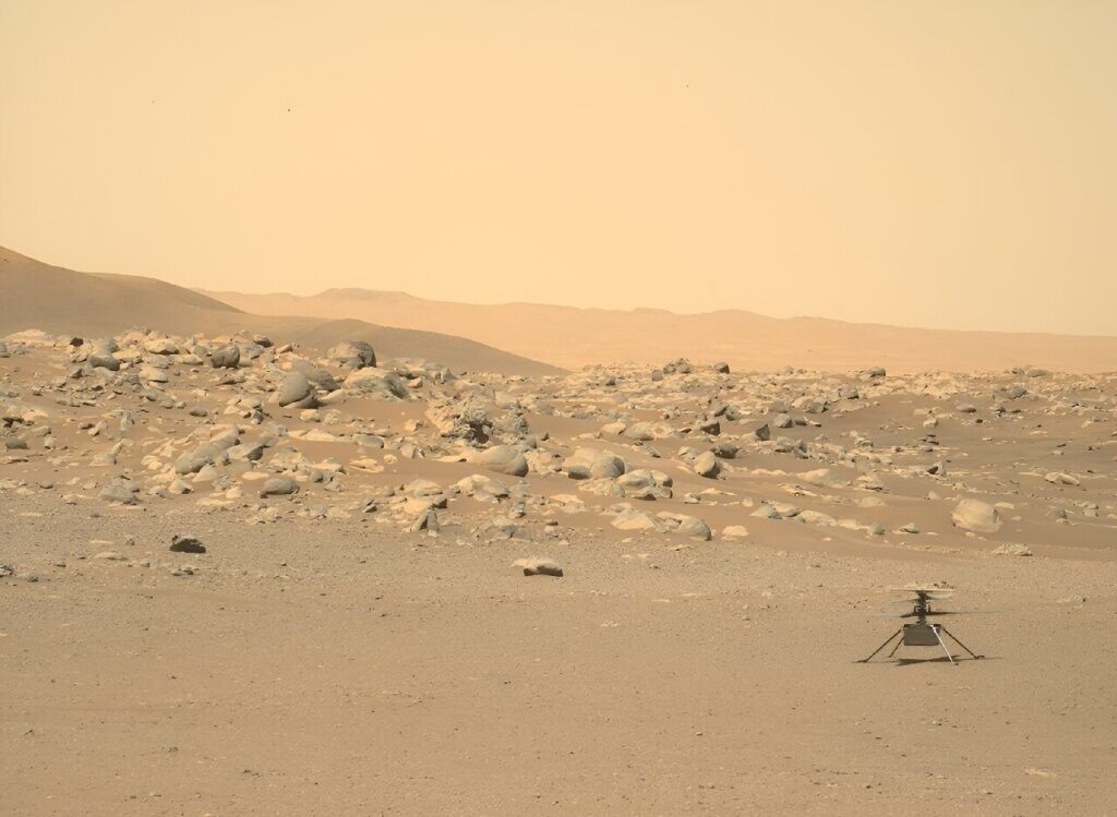 NASA regains contact with mini-helicopter on Mars
