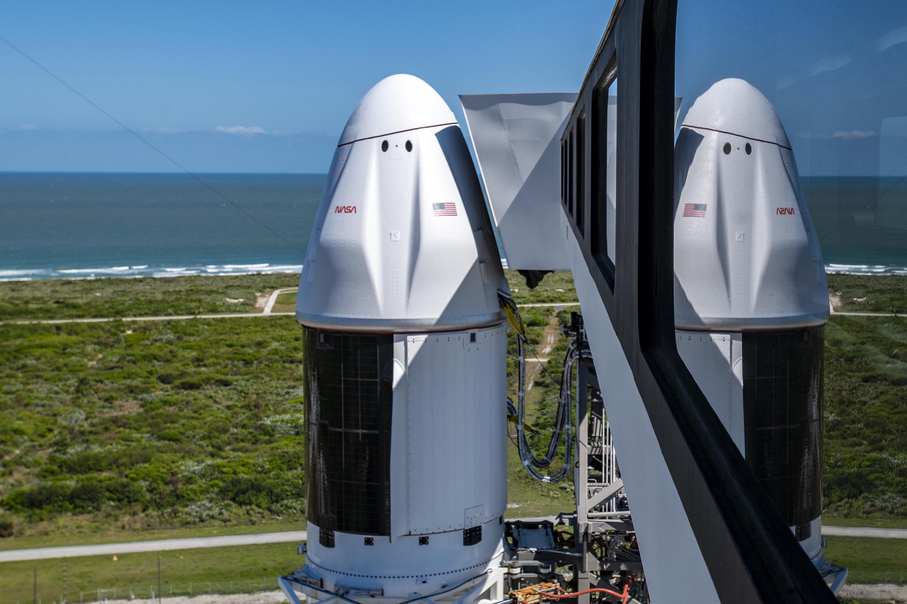 SpaceX dragon at slc-40