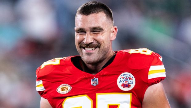 Is Travis Kelce Hosting ‘Are Your Smarter Than a Fifth Grader’? – Hollywood Life