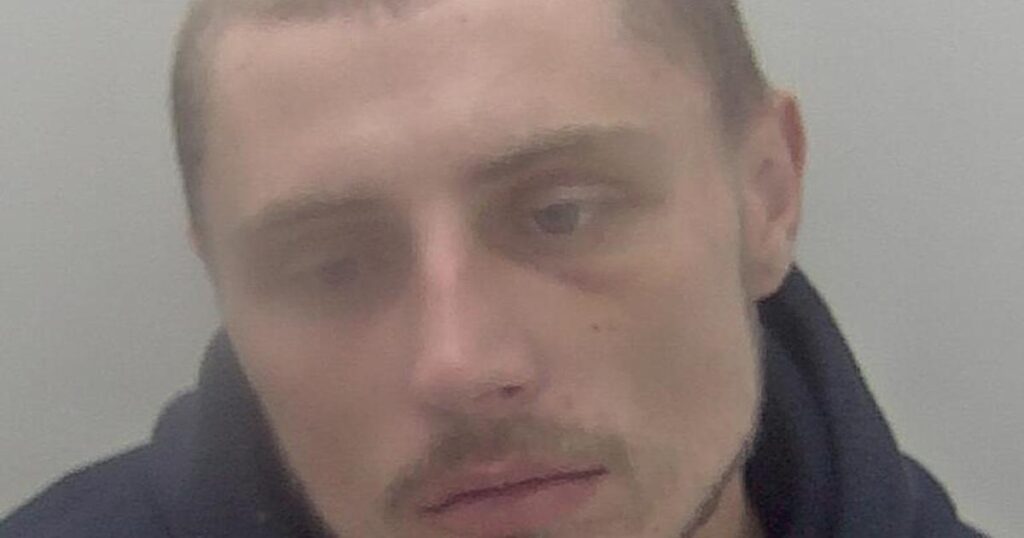 Wanted man has links to Dartford, Gravesend and Islington