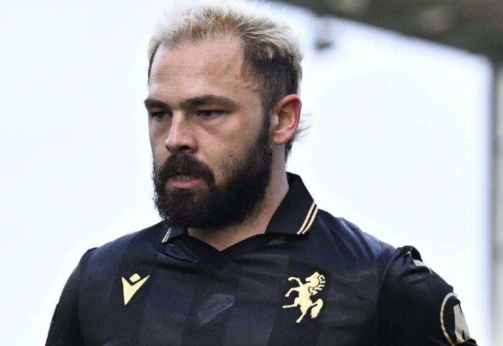 Gillingham manager Gareth Ainsworth says midfielder Bradley Dack sets his standards high after goalless draw at Colchester United in League 2