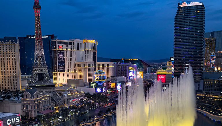 Where Do Hollywood’s High-Rollers Spend Their Vacations? – Hollywood Life