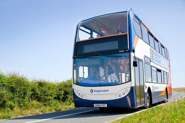 Live A28 traffic updates as bus crashes into ditch and partially shuts busy route near Ashford