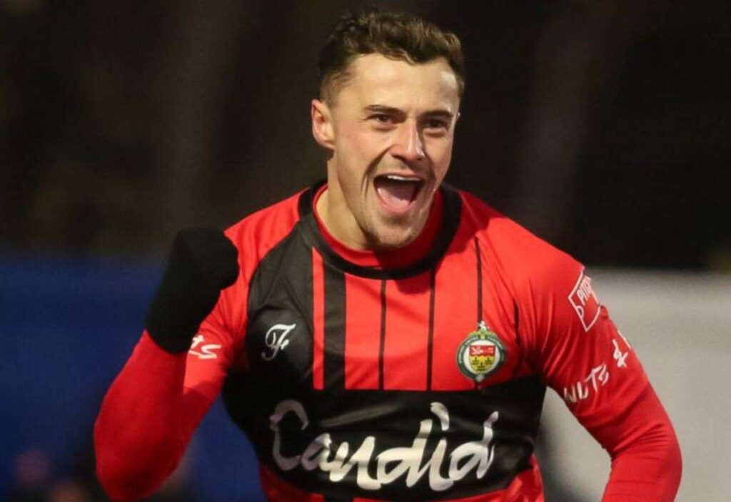 Ashford United win derby at Margate, Sevenoaks Town make it four wins in a row, Faversham Town held at home