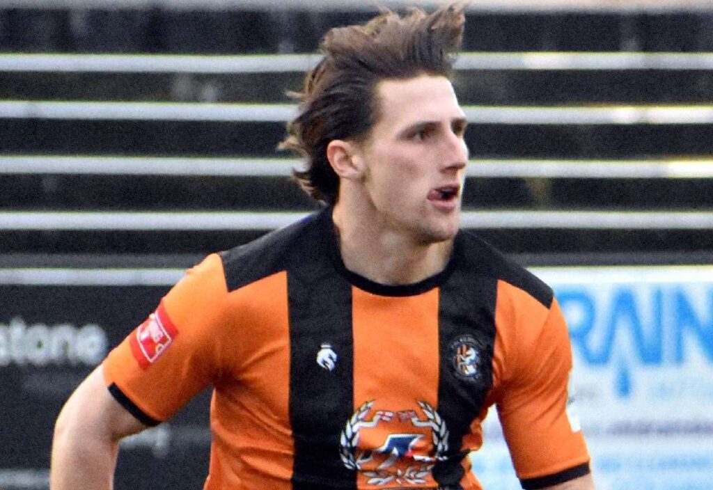 Leaders Folkestone sit 14 points clear, drama at Dartford, Faversham go nap, Margate stun high-flyers