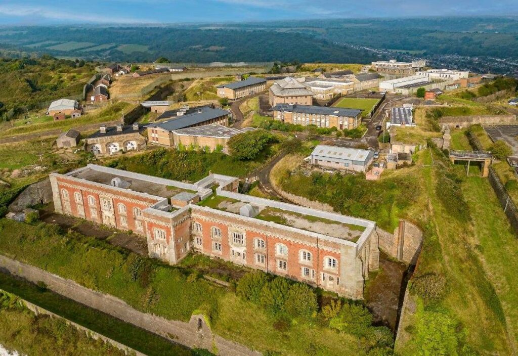 Sale advances for £10m Dover fort used in Sex Pistols drama