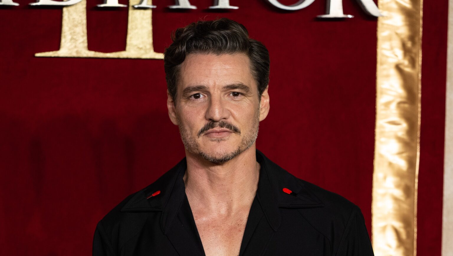 Is Pedro Pascal Dating Anyone? See His Relationship History – Hollywood Life