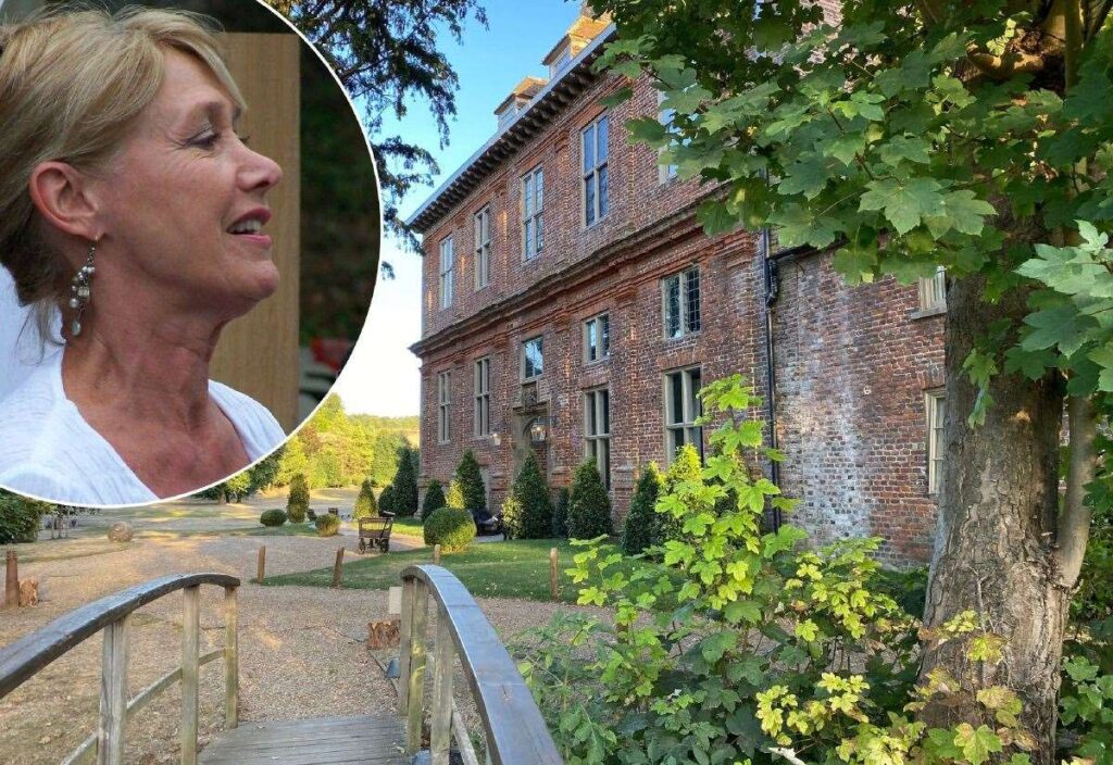 Ex-newsreader Jan Leeming hits out at The Pig at Bridge Place over noisy child