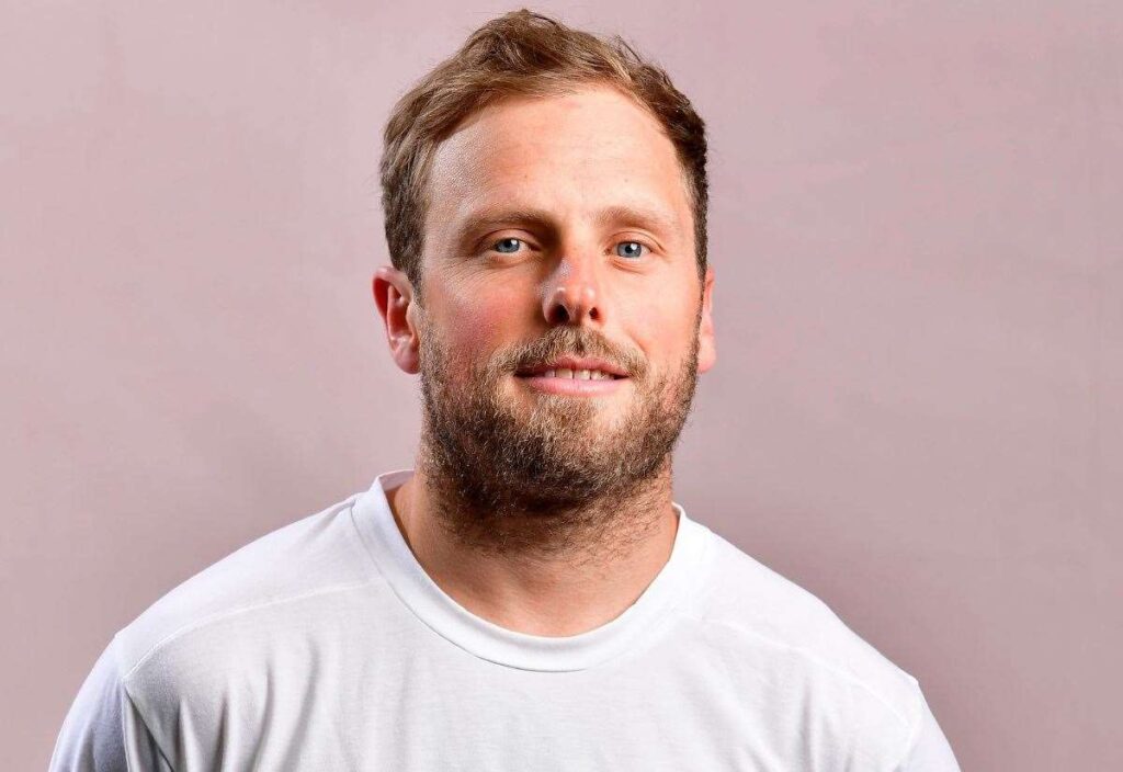 Broadstairs’ James Barnes-Miller finishes fourth in snowboard cross SB-UL class quarter-finals at Milano Cortina Winter Paralympics