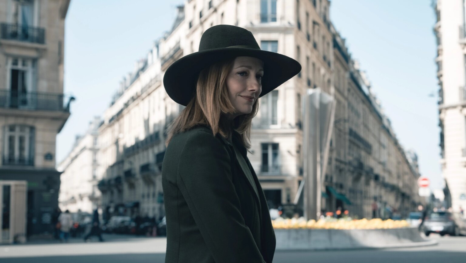 Is Quinn Good or Evil? About ‘The Last Thing He Told Me’ Character – Hollywood Life