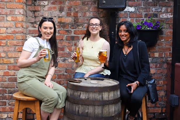 Belfast social photos as friends and family soak up the sun in the City Centre