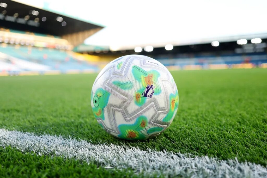 How do professional footballers keep their divorces private?