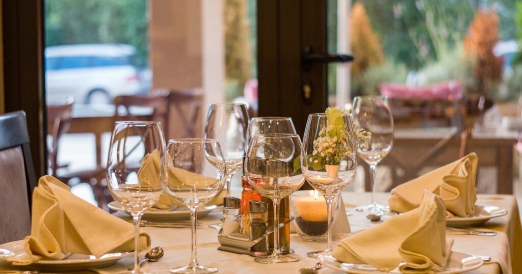 Glasgow charity shop could be made into new restaurant