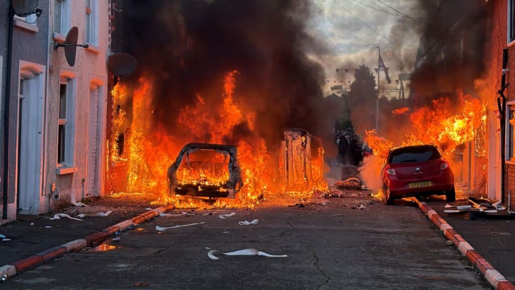 Leaders call for calm as ‘outright thuggery’ condemned following Belfast knife attack