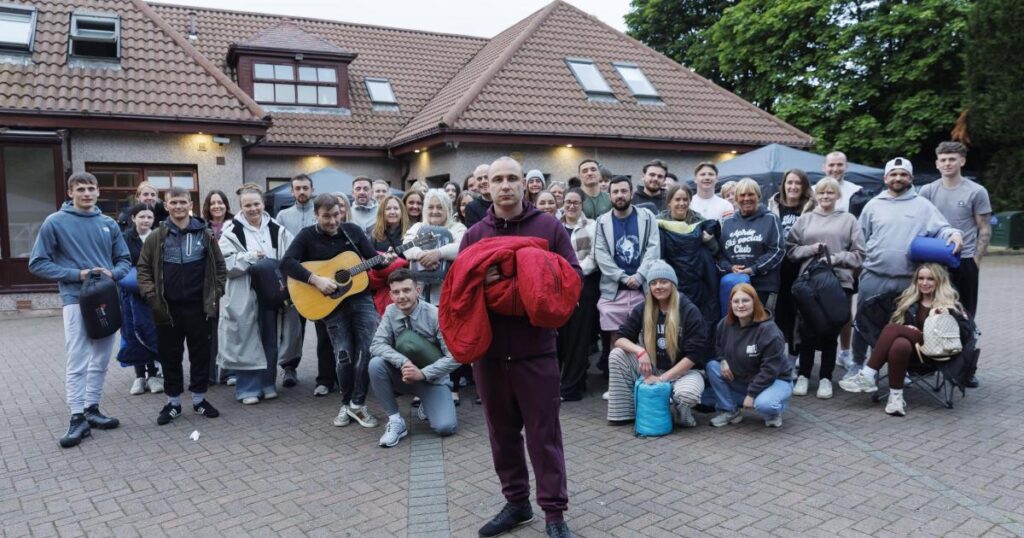 Residents raise money for Scottish drug charity Steps to Hope