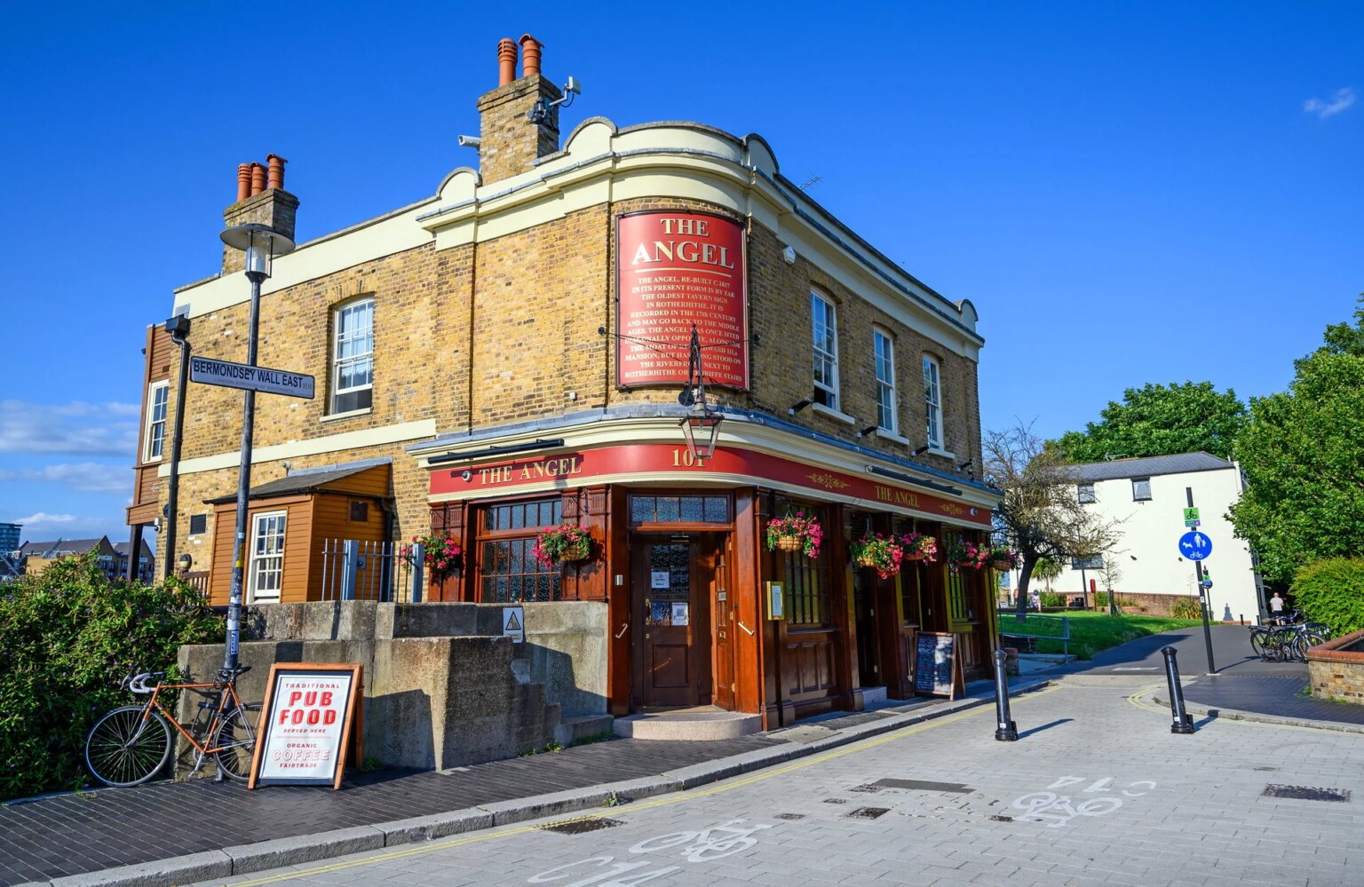 New law for pubs proposed as thousands more risk facing closure