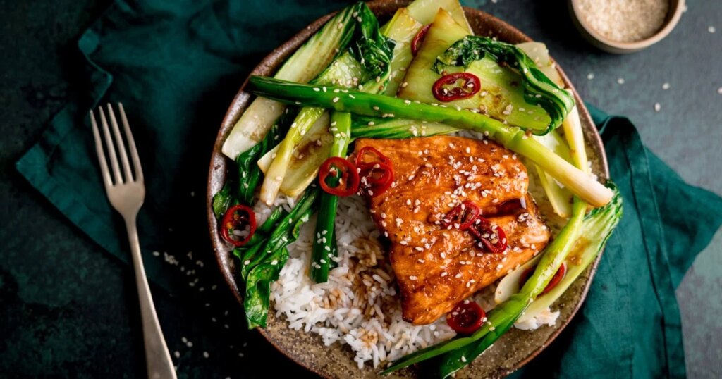 Soy Glazed Salmon – 20 Min Sticky Salmon Dinner