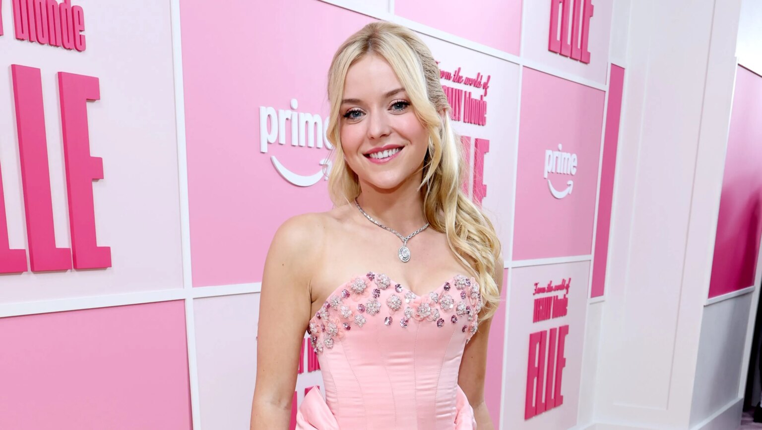 How Elle Woods’ Universe Has Expanded – Hollywood Life