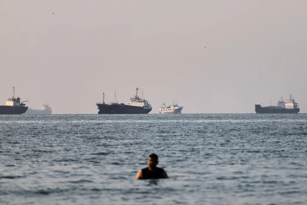Strait of Hormuz closed over ceasefire violations, says Iran