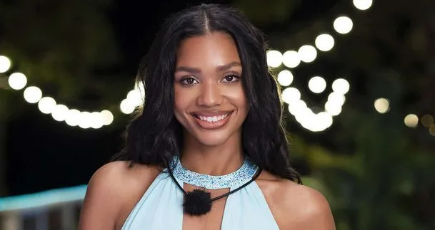 Was Melanie a Plus-Size Model? About the ‘Love Island USA’ Bombshell – Hollywood Life