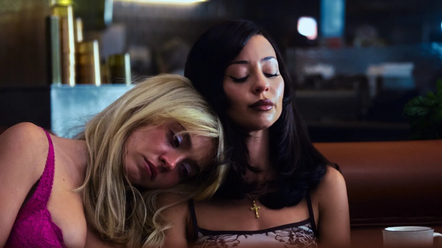 What Happens to Cassie & Maddy in the ‘Euphoria’ Season 3 Finale? – Hollywood Life