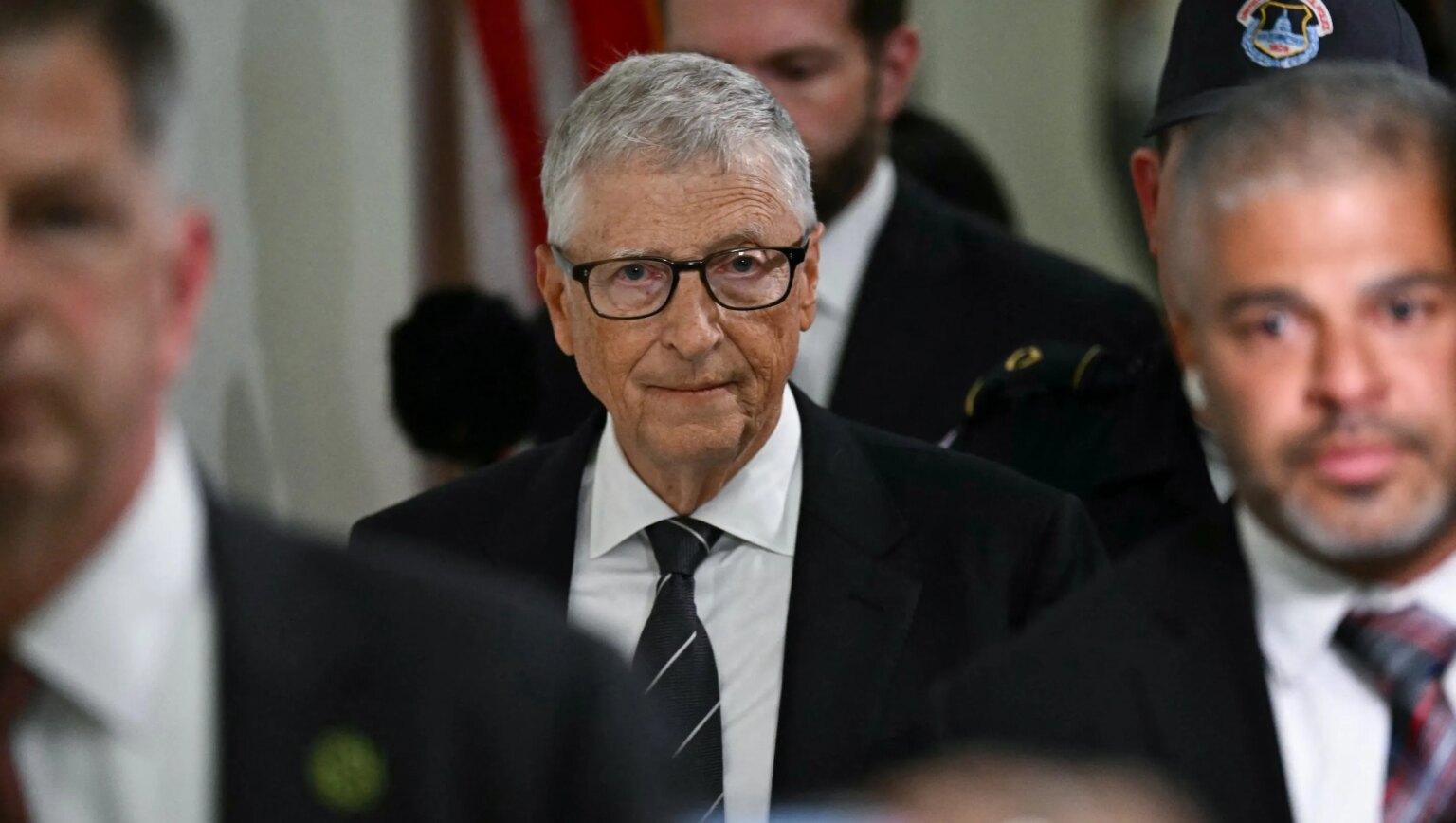 Who Did Bill Gates Have Affairs With? His Revelations – Hollywood Life