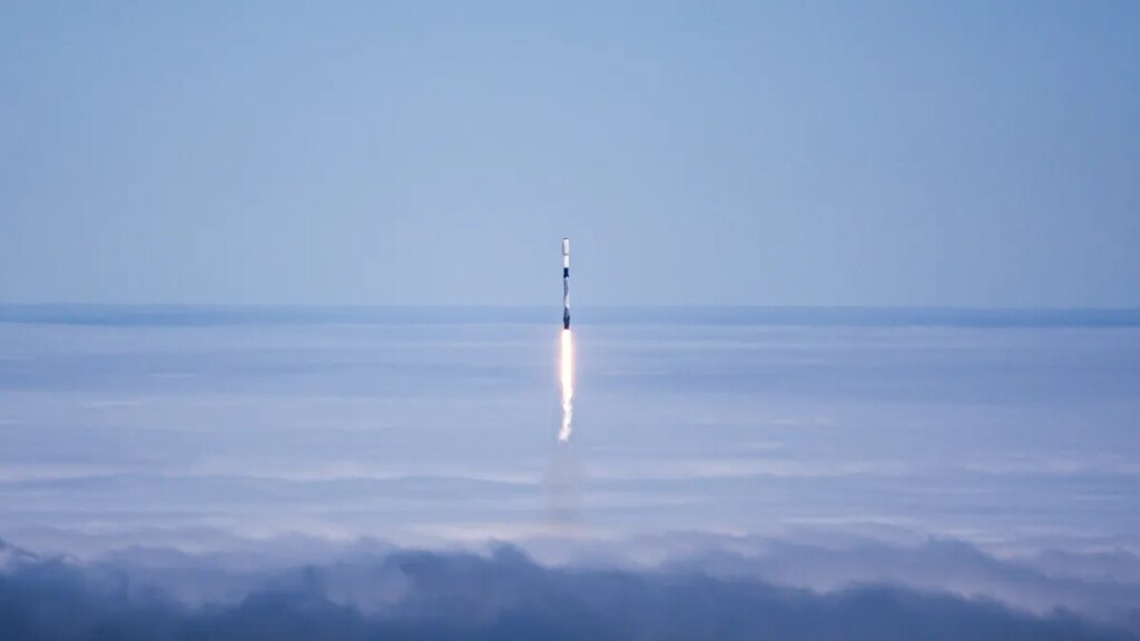 SpaceX officially prices shares at $135 in the largest IPO ever