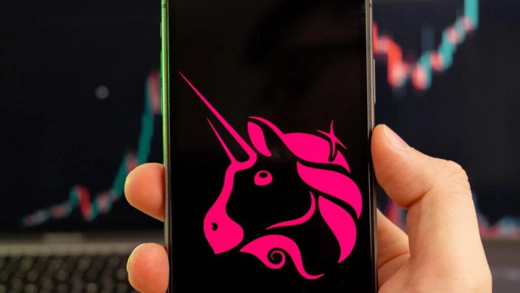 Standard Chartered Forecasts UNI Outperforming BTC and ETH