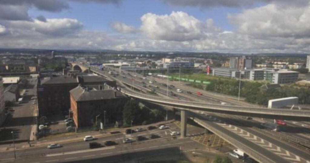 Busy expressway reduced to one lane amid rush hour and big summer sessions gig