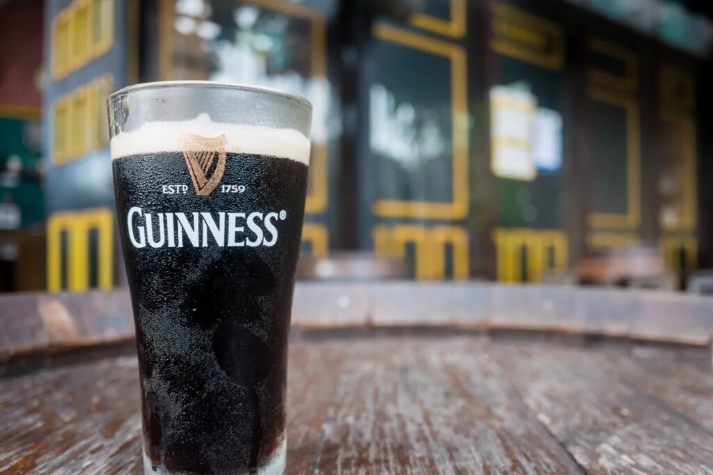 Square Mile Irish pub to be converted into youth hostel