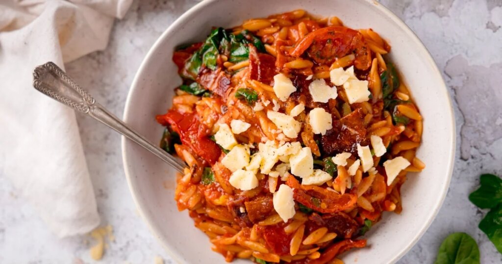 Tomato & Bacon Orzo {One Pan 30 Mins!}